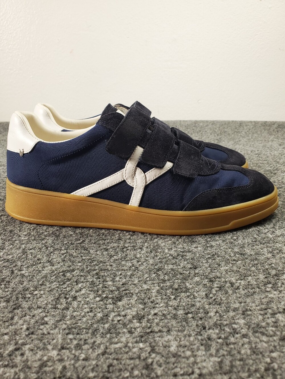 Veronica Beard Reagan Strap Sneakers 9.5 Suede Navy White Gum Sole Platform